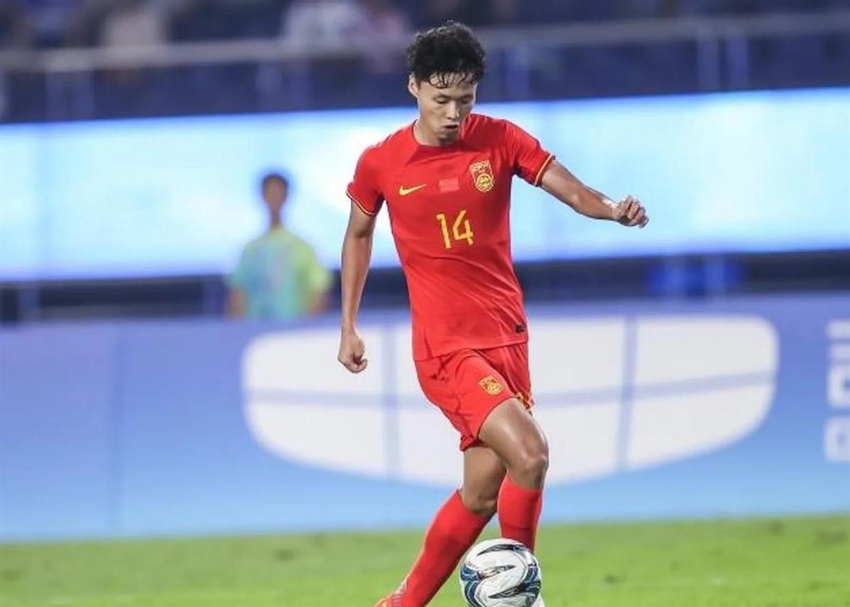 山东泰山发布备战花絮，今晚调整名单，CBA季后赛任务艰巨，阵容厚度经受考验